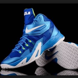 Nike Zoom Soldier VIII